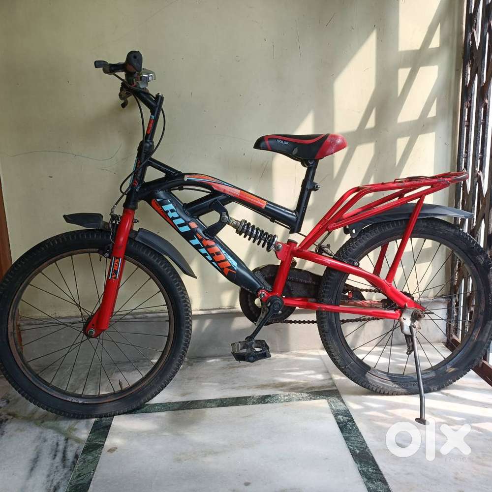 Solar company blue red and black cycle