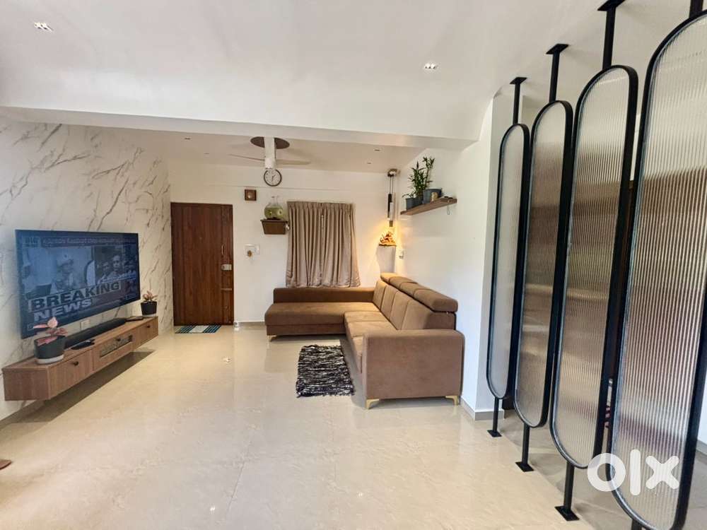 2BHK East facing fully furnished flat for sale