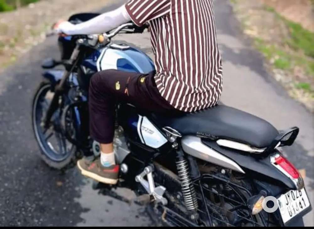 V15 bajaj jkno