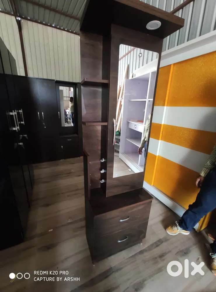 Brand new dressing table for sale in wholesale prices