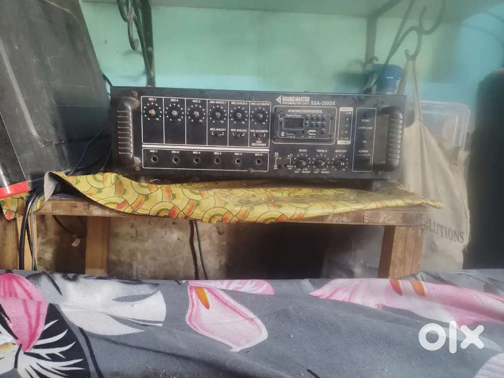 Amplifier with bluetooth