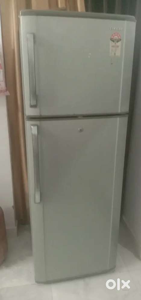 Samsung Refrigerator double door (fridge) 345litre
