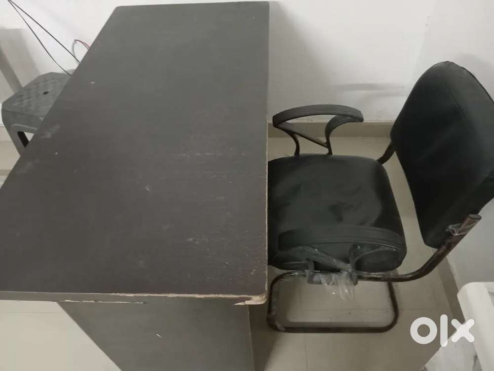 Computer Table