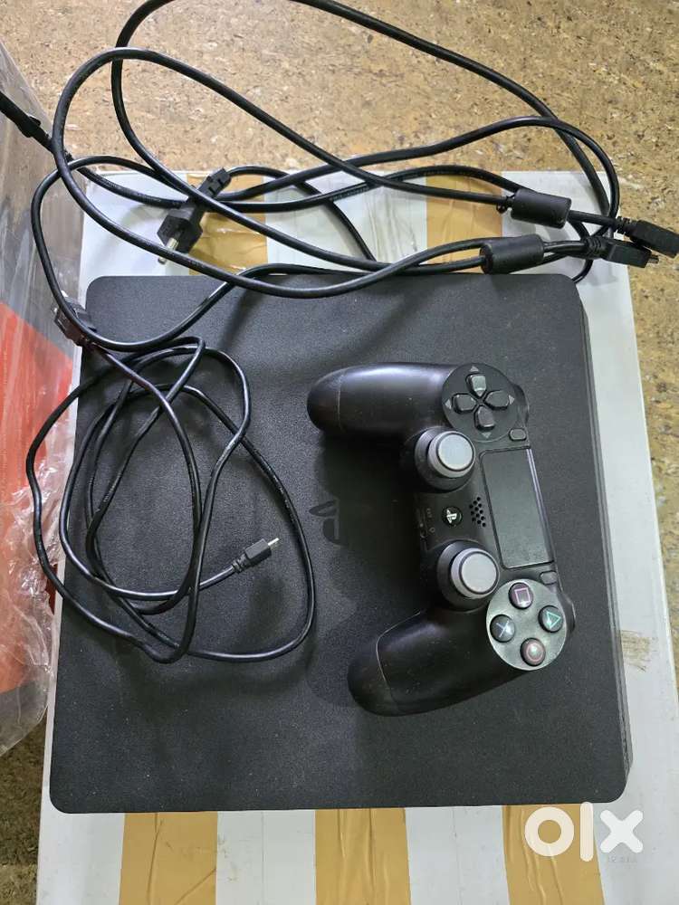 Playstation 4 slim 1TB