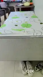 Shering room only for girls