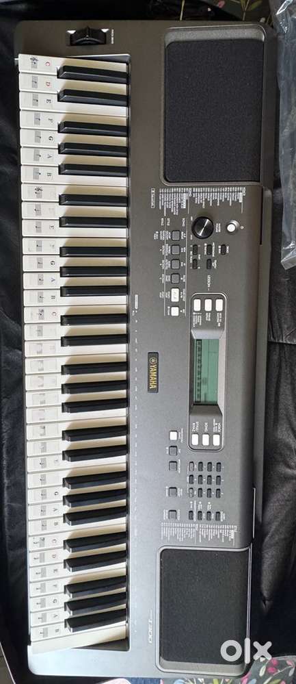Yamaha Keyboard PSi300