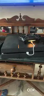PS4 500 gb with 1 controller