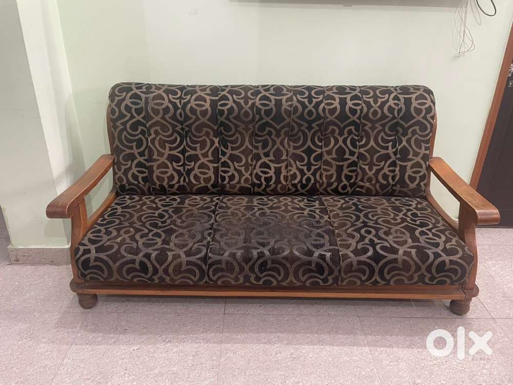 3 seater only ,good condition sofa