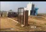 50 gaj Ready  to move to plot  basawat ke bich matr 4.25 lakh