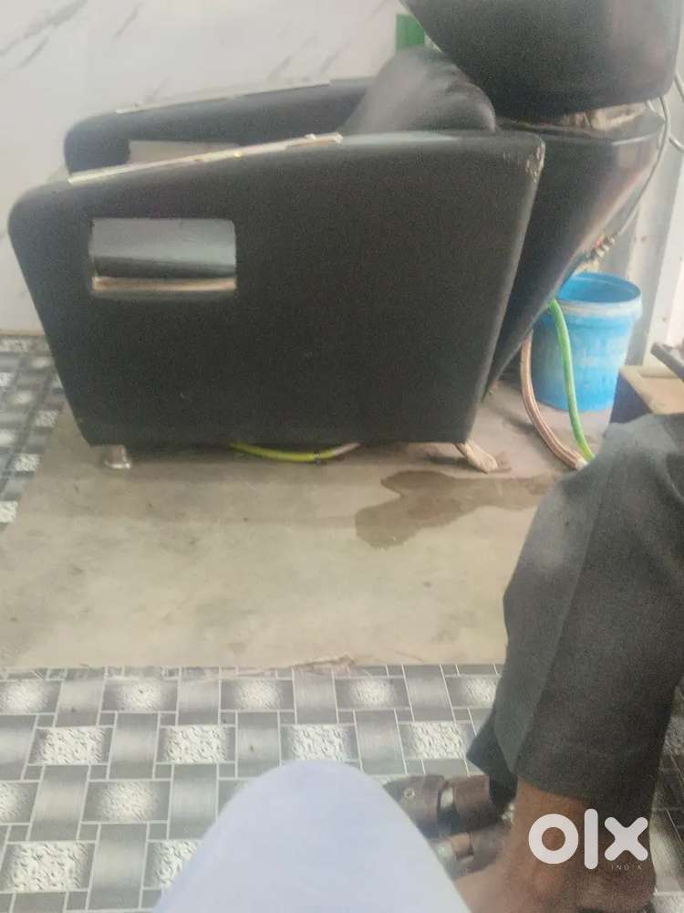 Makan achha hai mai bahar sift ho raha