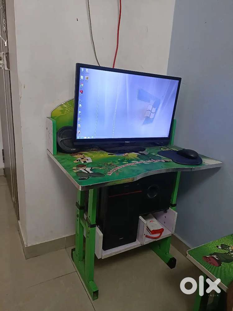 Computer 4gb ram and 1tb hard disk