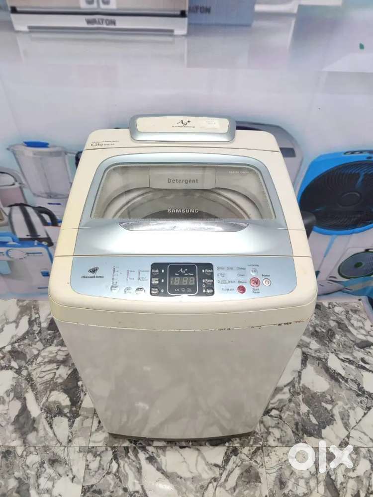 &₹@3;( bobble wash 6.2 kg blue& white colour fully automatic machine