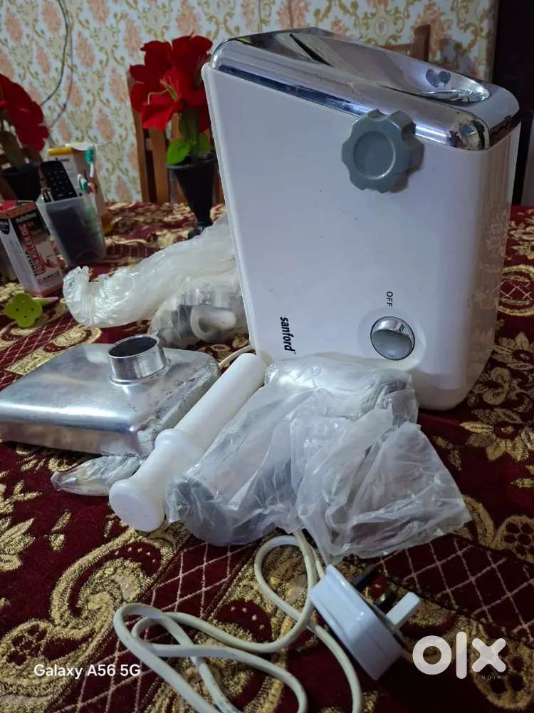 Sanford Meat Grinder 2200 Watt Model no SF5603MG new condition