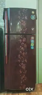 Fridge 230L Godreg