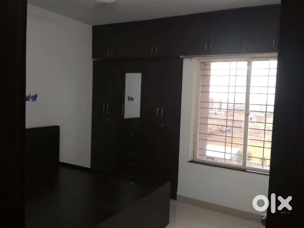 2 BHK Fully Furnished in Gated Society