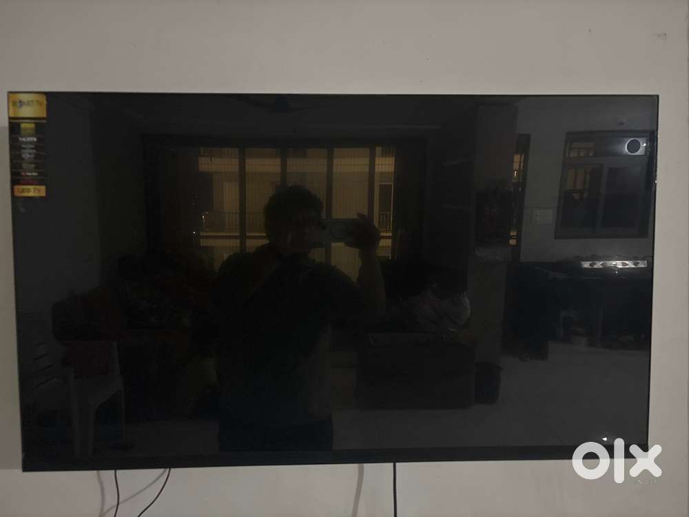 43 each Smart tv Full condition