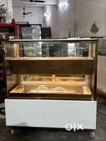 Sweet counter hot and cold