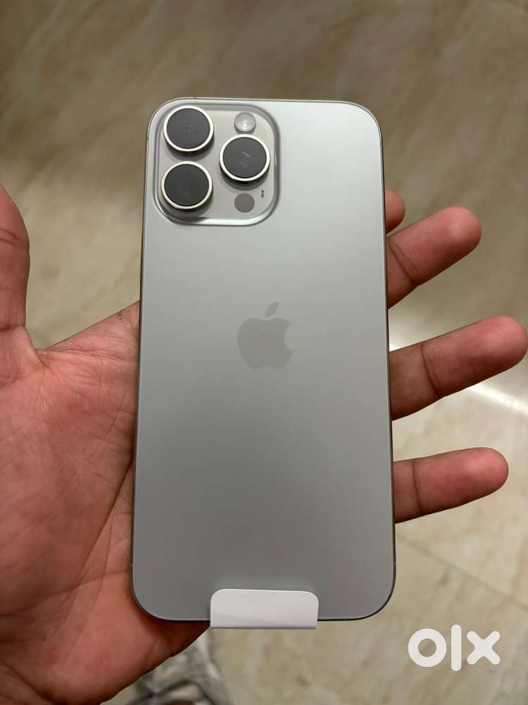 Iphone 16 pro max only sealed open non activated  phone