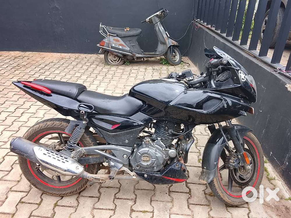 Pulsar 180 f (220 series) 2020 model single owner
