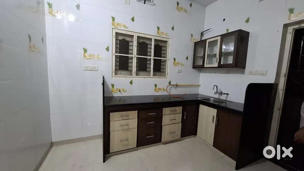 2BHK SAMIFURNISED HOUSE FOR RENT NEW SAMA ROAD
