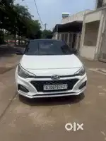 Hyundai i10 Sportz, 2019, Petrol