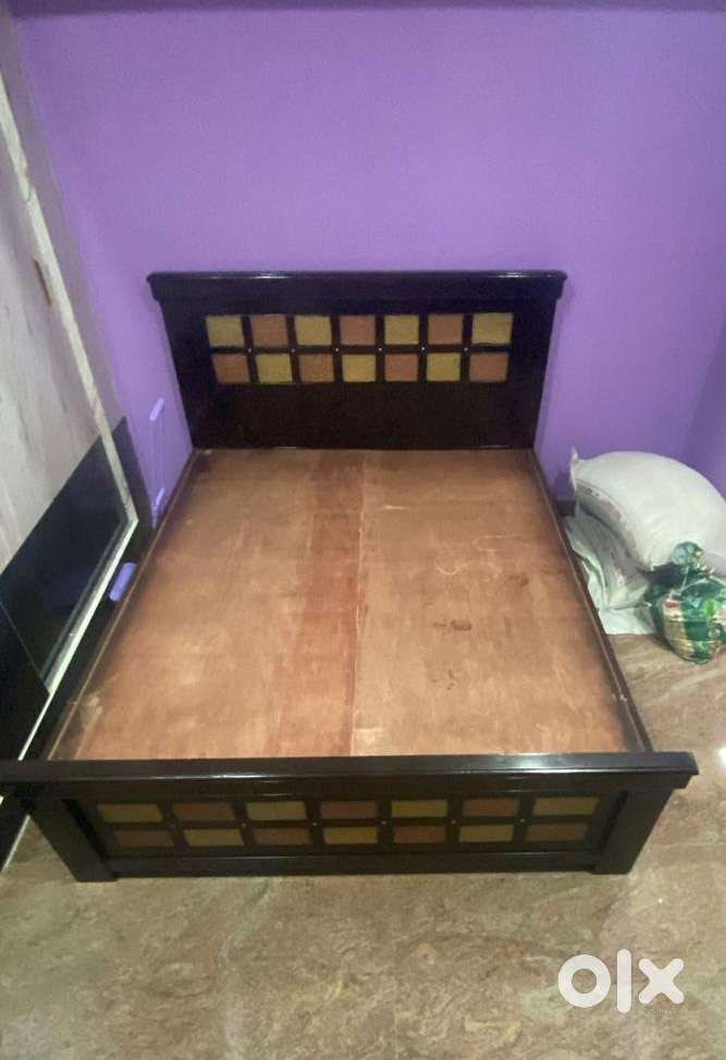 Bed for sale 5 months old