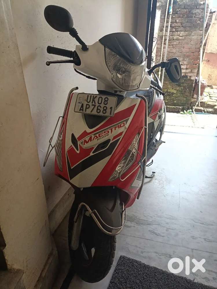Bike le li he khadi karne ki jaghe nahi he koi dikkat nahi he l