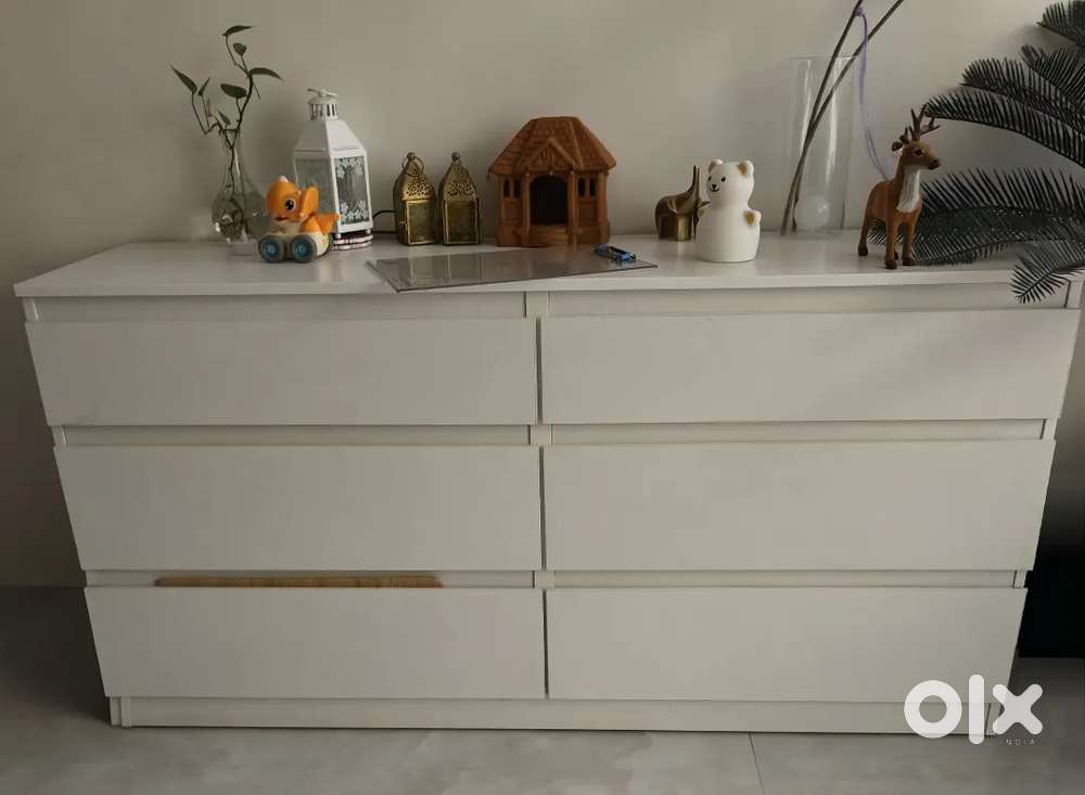 Chest of 6 drawers from IKEA.