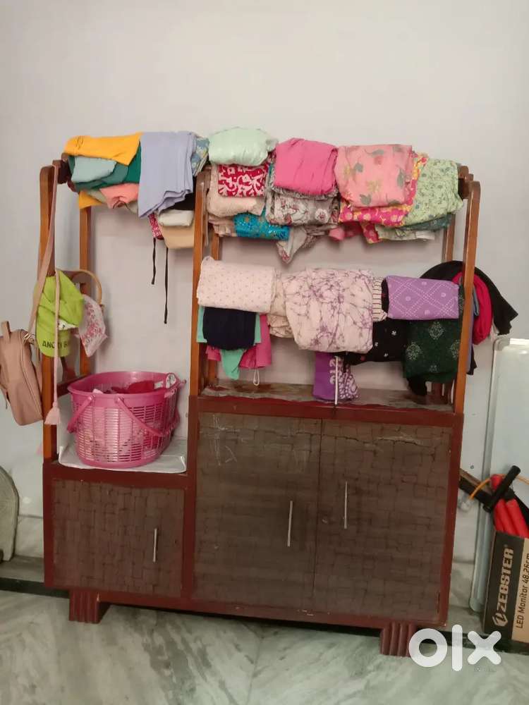 Cloths organiser alna..
