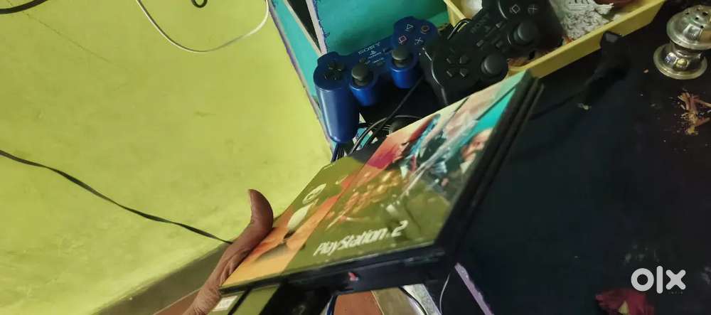 Ps2 with complete orginal accessories with box