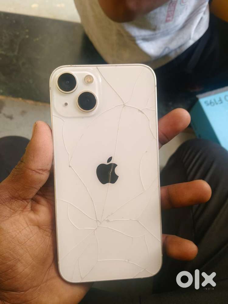 Iphone 13 white colour