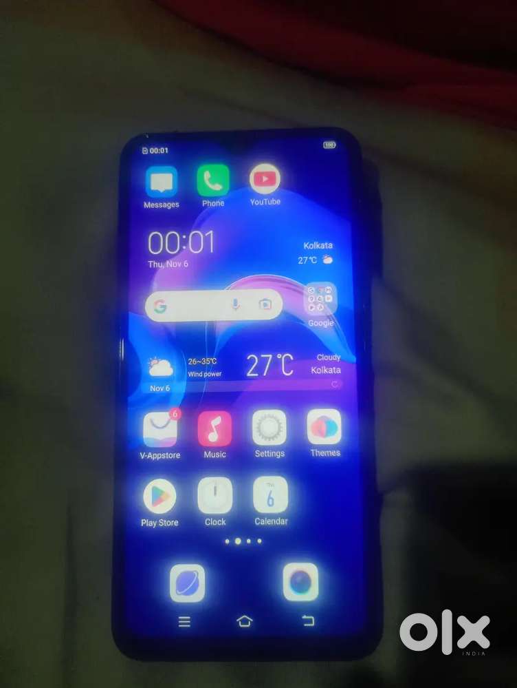 Vivo v11 RAM 6/128 GOOD CONDITION ALL BUTTONS WORK DISPLAY FULL FRESH
