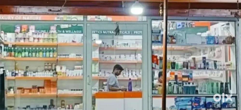 Urgent sales person needed, male/ female for medicine store