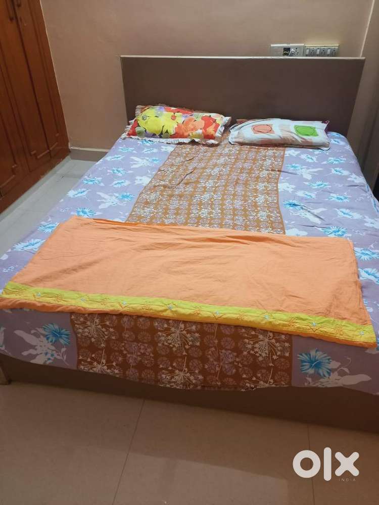 Bed and matress
