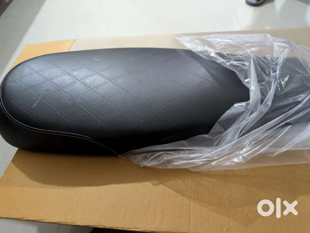 Interceptor 650 stock seat