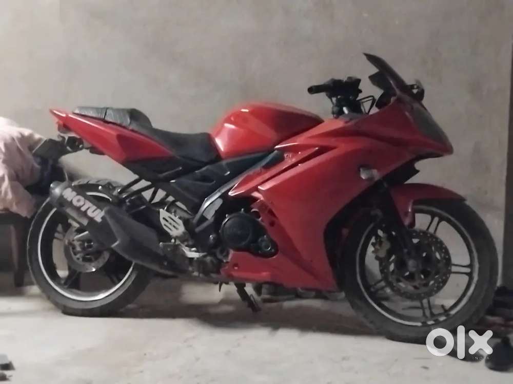 R15 sport edition 1st owner bike for sell engine super condition