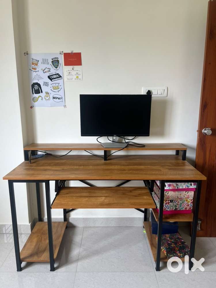 Tekavo computer desk
