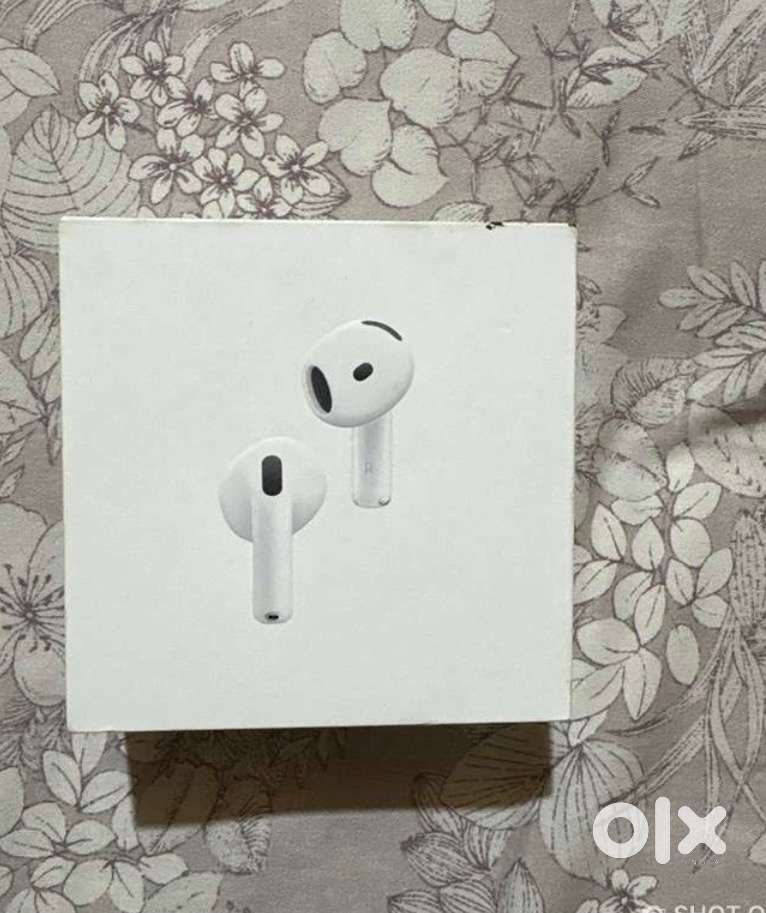 Apple AirPods 4 with active noise cancellation
