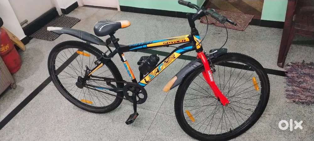 Leader spyder bycycle 2024 model with neat condition.