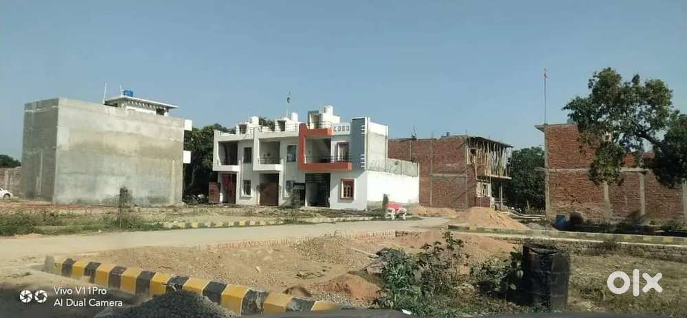 अर्जुन गंज सरसवा से नजदीक जमीन ओमेक्स न्यू हजरतगंज के पास में