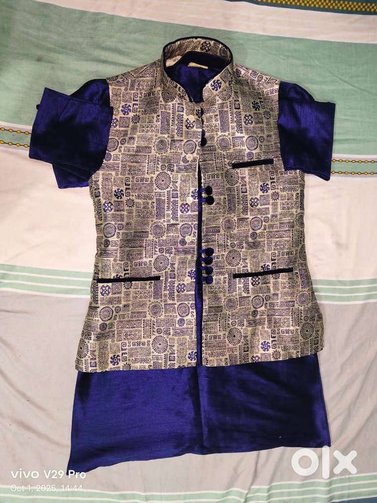 Men's  Silk Kurta Pajama and Jacket Dress Set Navy_Large