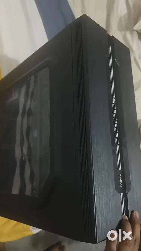 Gaming pc i3 8gen 256gb SSD