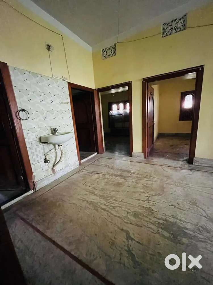 Well ventilated 3 BHK available in front of trupty plaza.