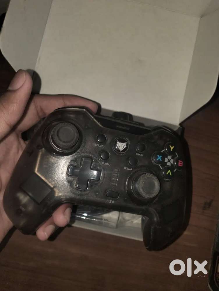 I'm selling my evofox controler