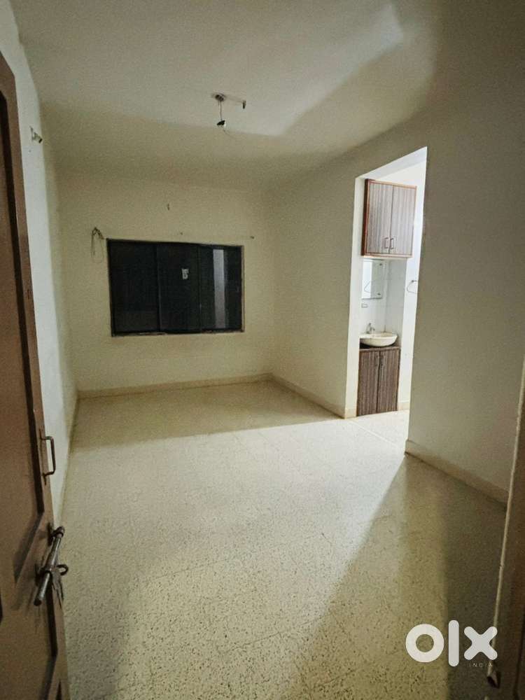 Rent for a girls 2500