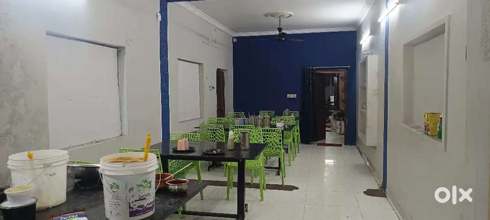 Running Restaurant For Rent