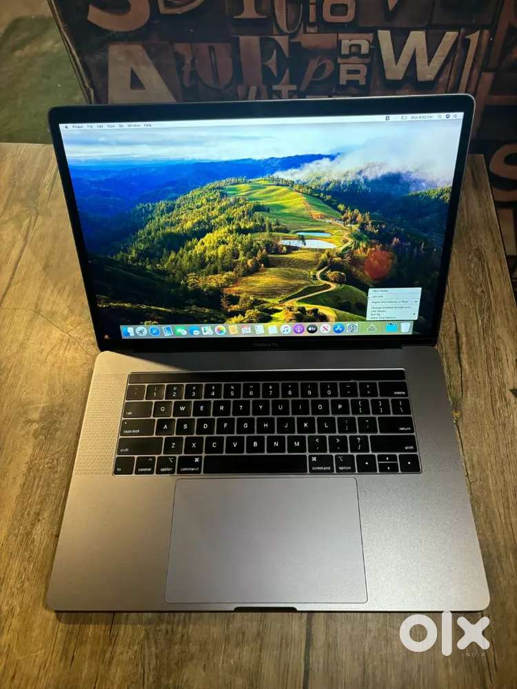 Apple Macbook Pro i7
