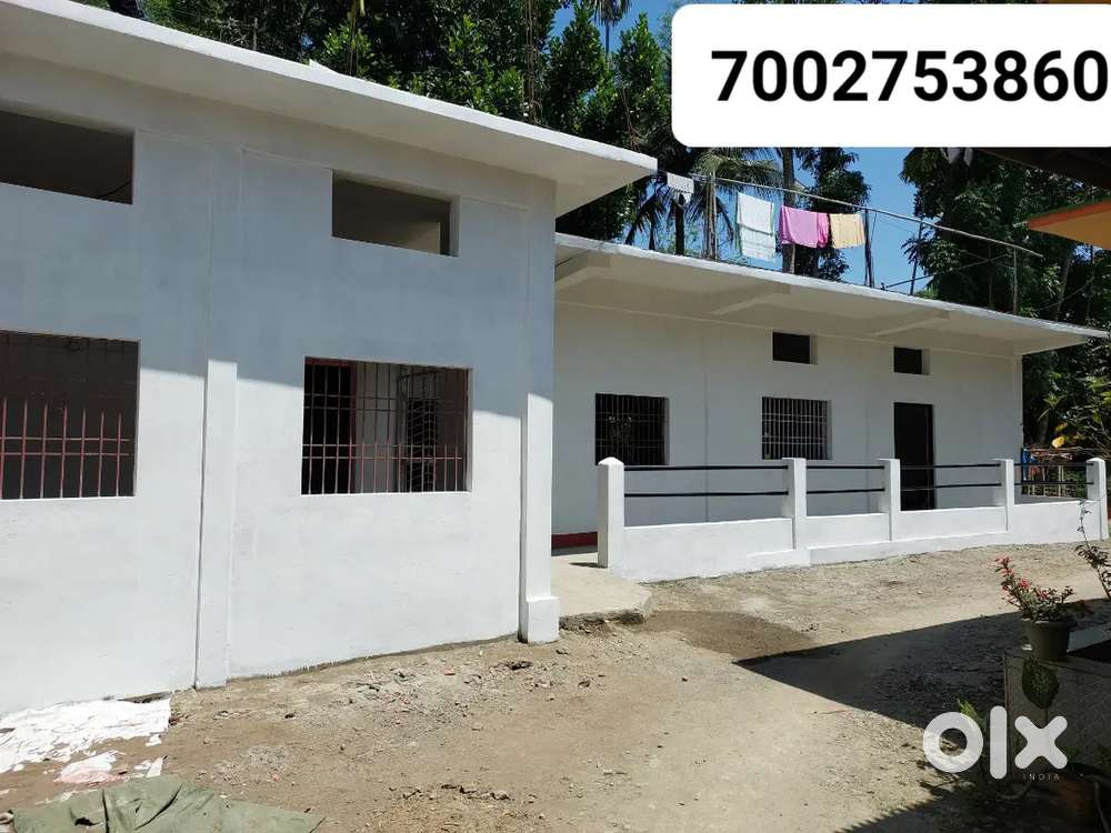 ROOMS ARE AVAILABLE AT SIMLUGURI .