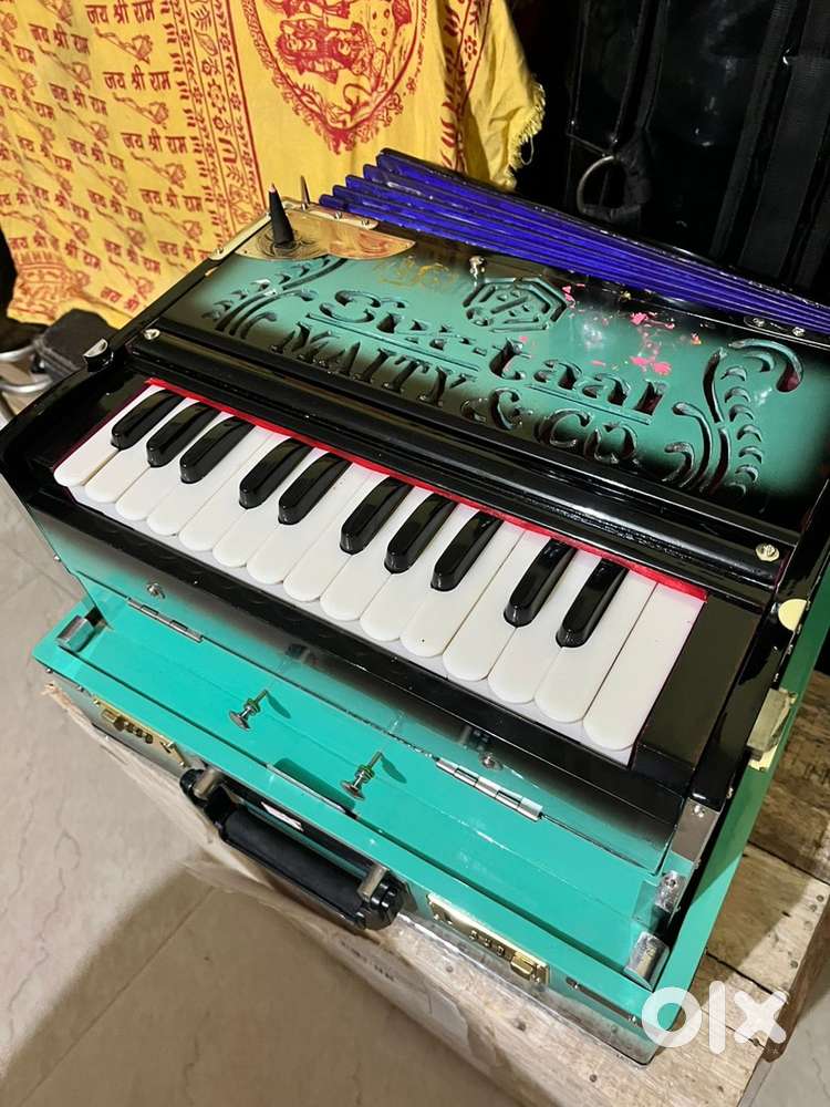 Harmoniun ultra mini travelling best for bhajan kirtan kids with cover