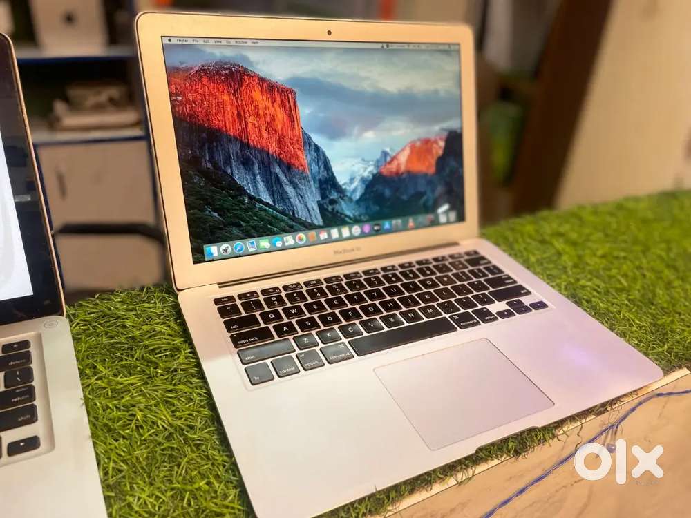 MACBOOK AIR 2012 CORE I5 A1466 8GB RAM 512GB SSD 13 INCH SCREEN